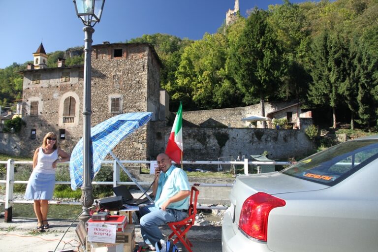 2 ottobre 2011 DCI-CN168 Castello di Monterosso Grana – IK1QFM/p
